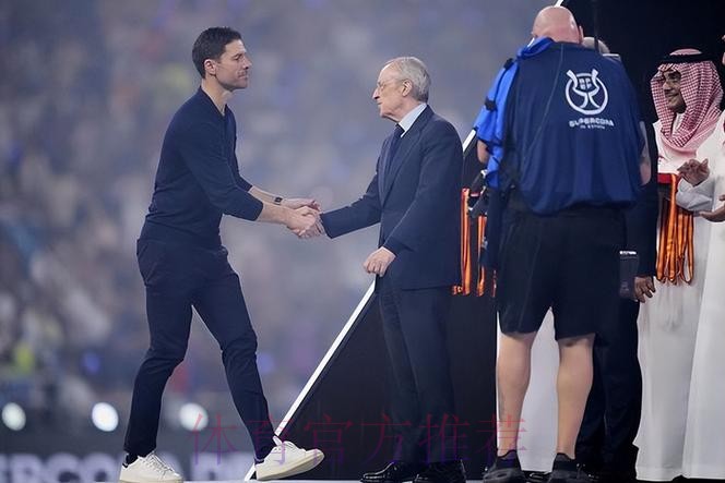 阿隆索遭架空!欲祝贺巴萨夺冠遭叫回 姆巴佩带头反他+率全队离场 阿隆索遭架空!欲祝贺巴萨夺冠遭叫回 姆巴佩带头反他+率全队离场